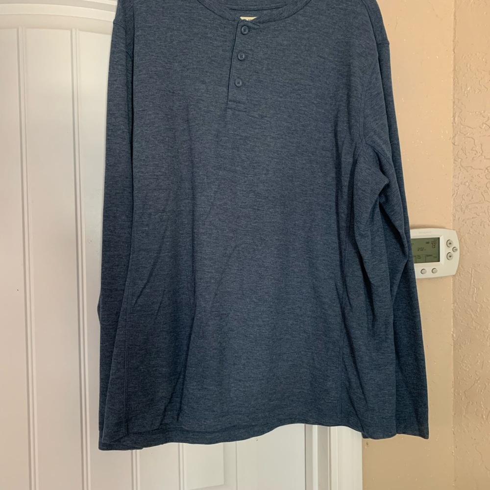 Long sleeve men’s t shirt XL from Magellan
